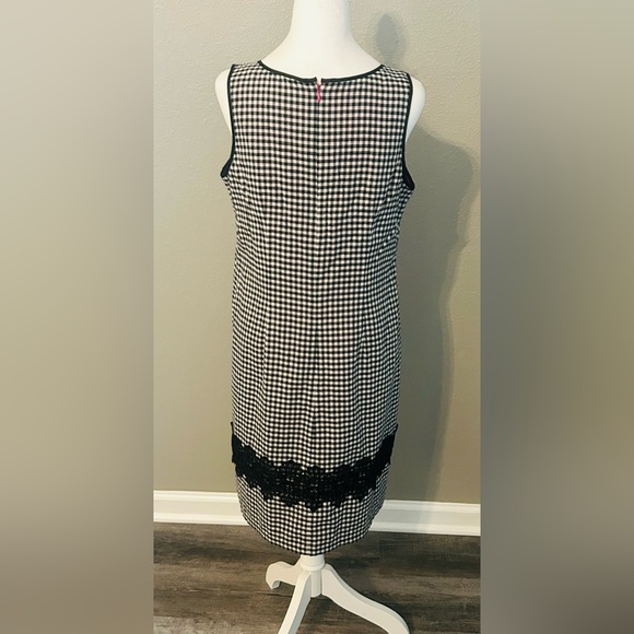 Jessica Howard Sleeveless Sheath Dress - Large / 12 - Black Gingham Lace Trim - Picture 4 of 13